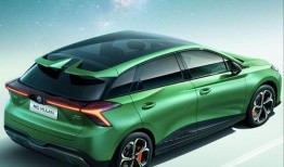 mg最新纯电轿车爆料,续航升级，智能领航，引领绿色出行新潮流”